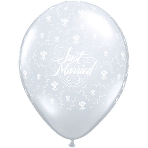 (Closeout) Qualatex Balloons Just Married on Diamond Clear 16in. 50pc.